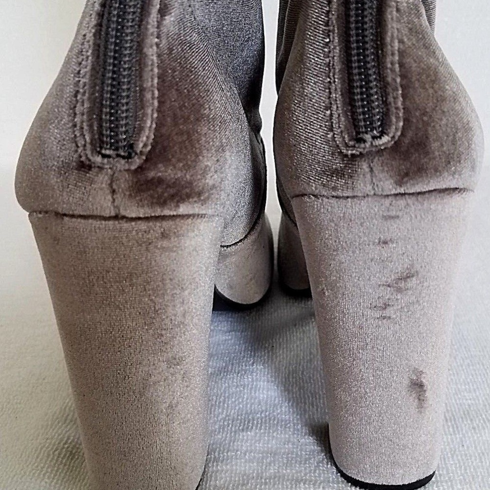 Steve Madden Emotions Velvet Tall Boot 10M NEW - Picture 7 of 8